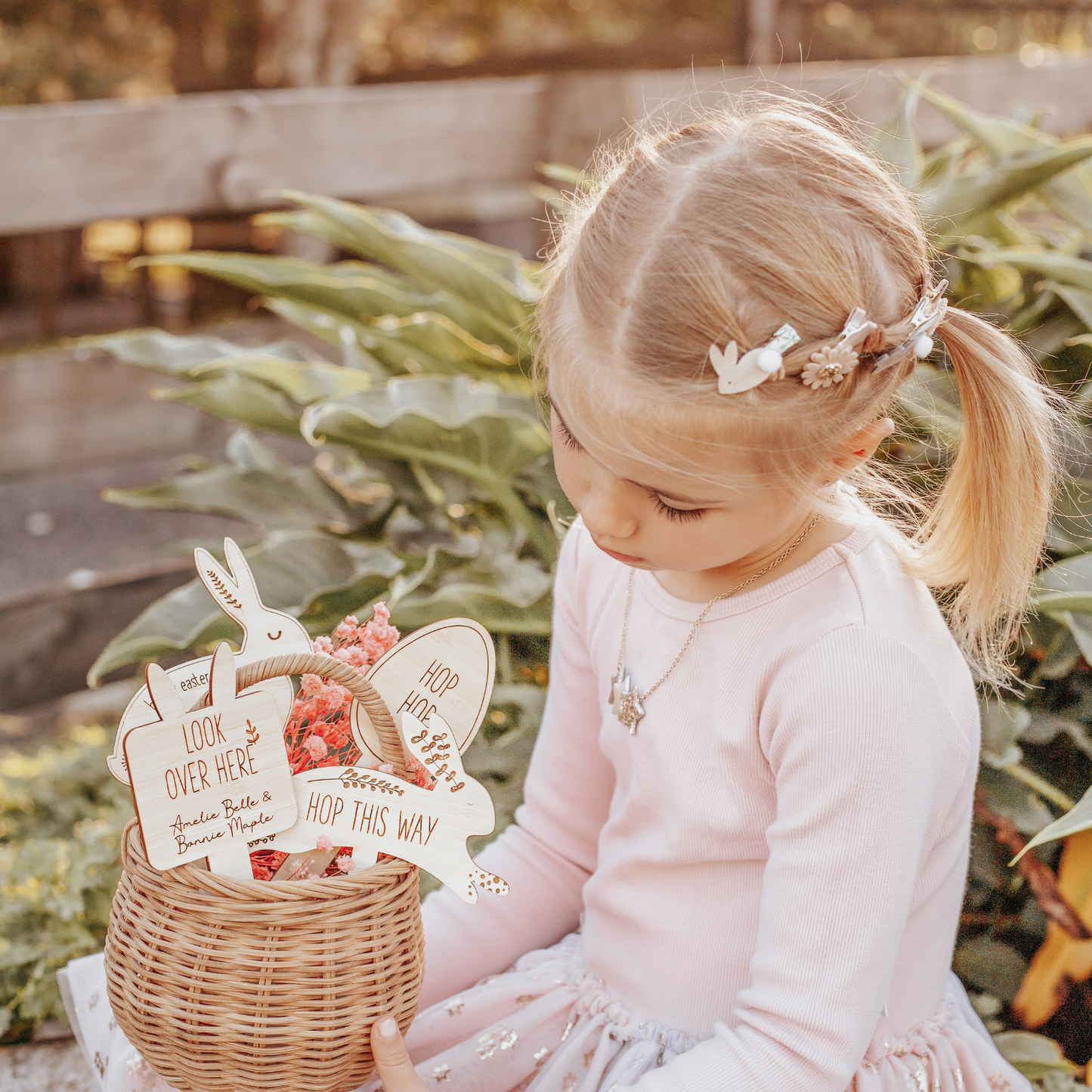 Easter Hunt signs