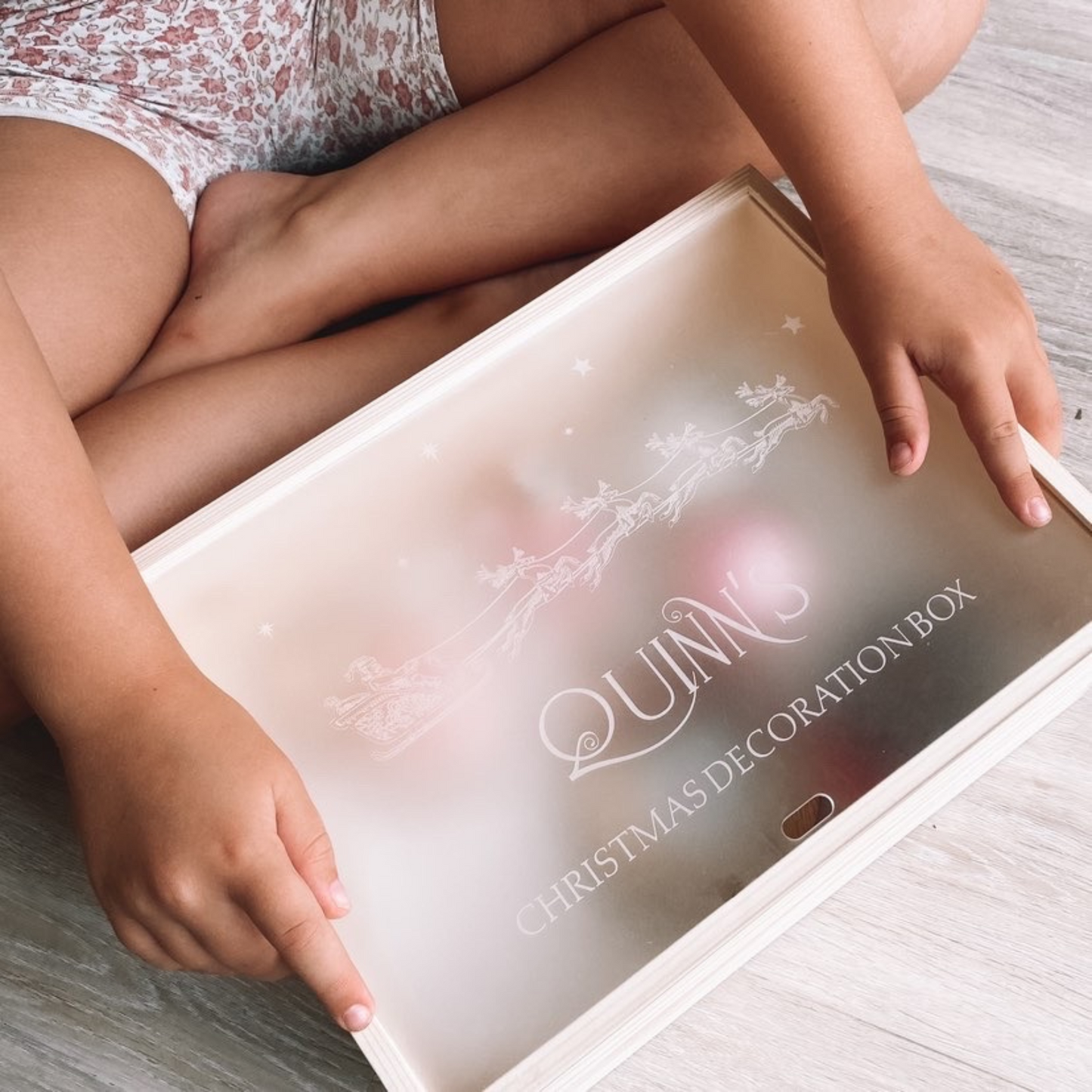Christmas Decoration Keepsake boxes (2 styles)