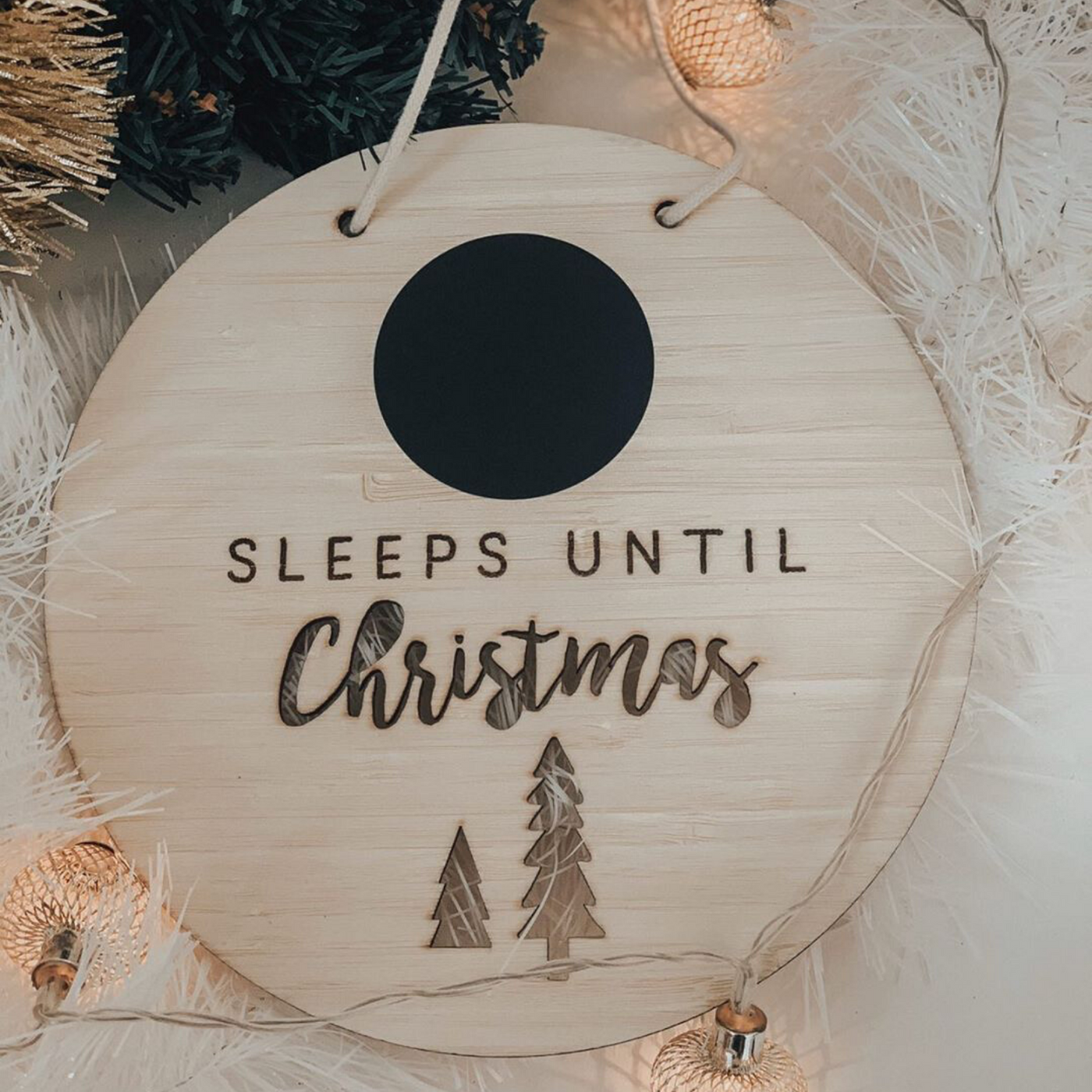 Sleeps till Christmas hanging sign